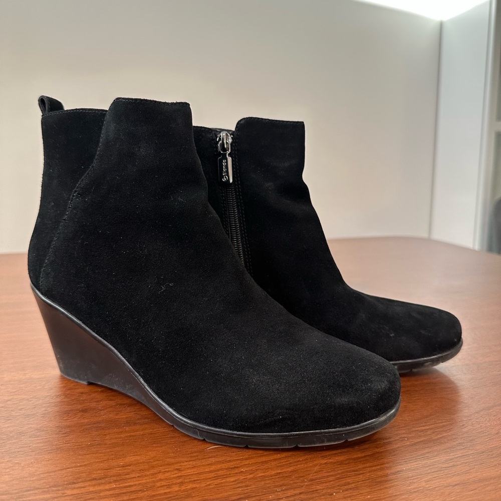 Blondo Black Genuine Suede Wedge Ankle Boots sz 9.5